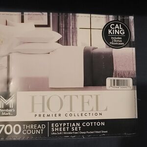 Hotel Premier Collection Egyptian Cotton Sheet Set Cali King Indigo Blue